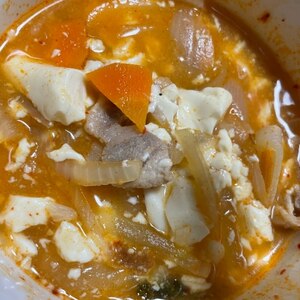 牛肉と卵のピリ辛スープ